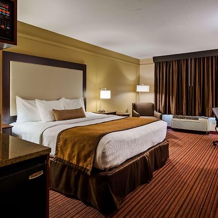 Best Western Plus Strawberry Inn & Suites Knoxville Buitenkant foto