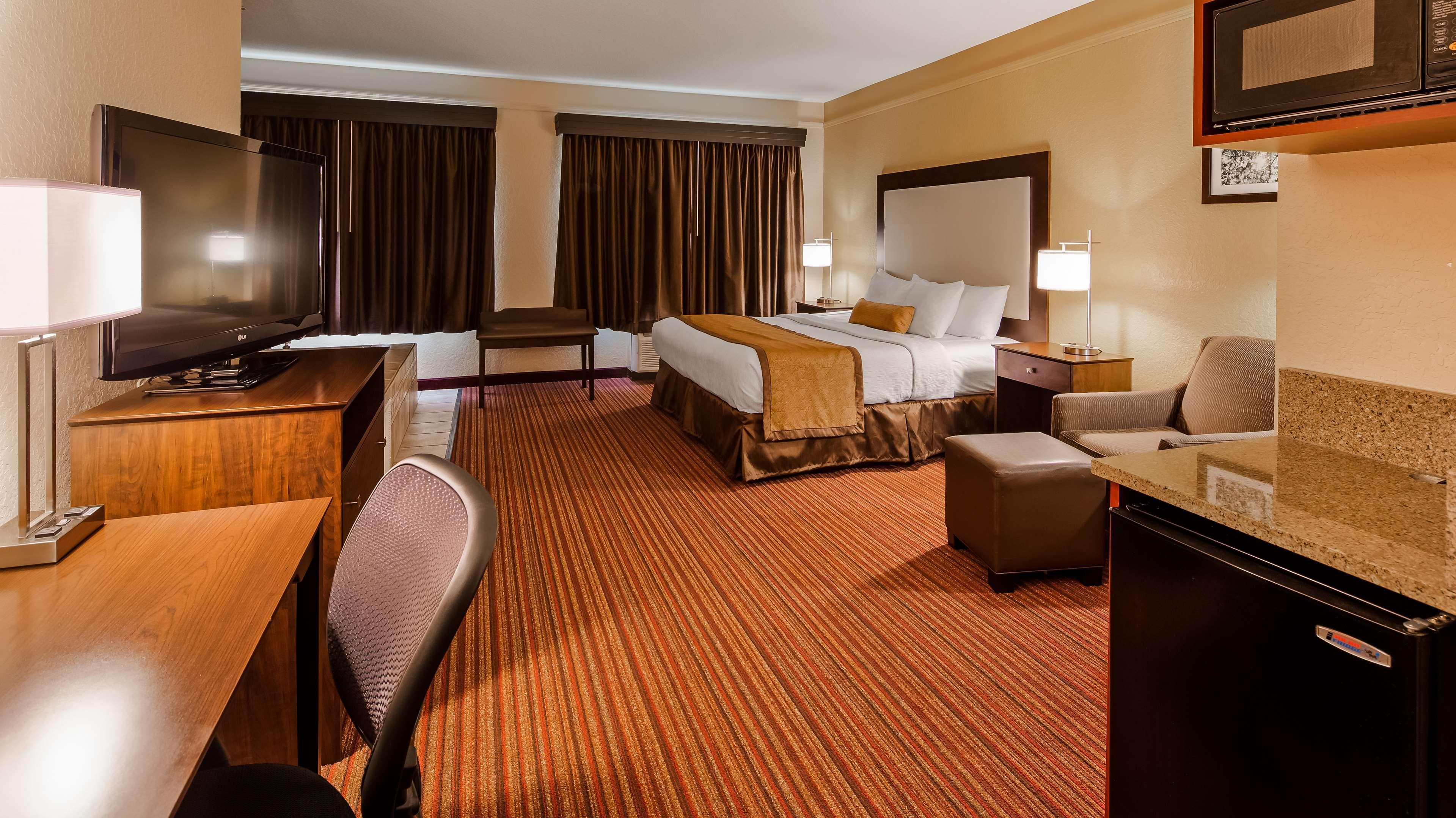 Best Western Plus Strawberry Inn & Suites Knoxville Buitenkant foto