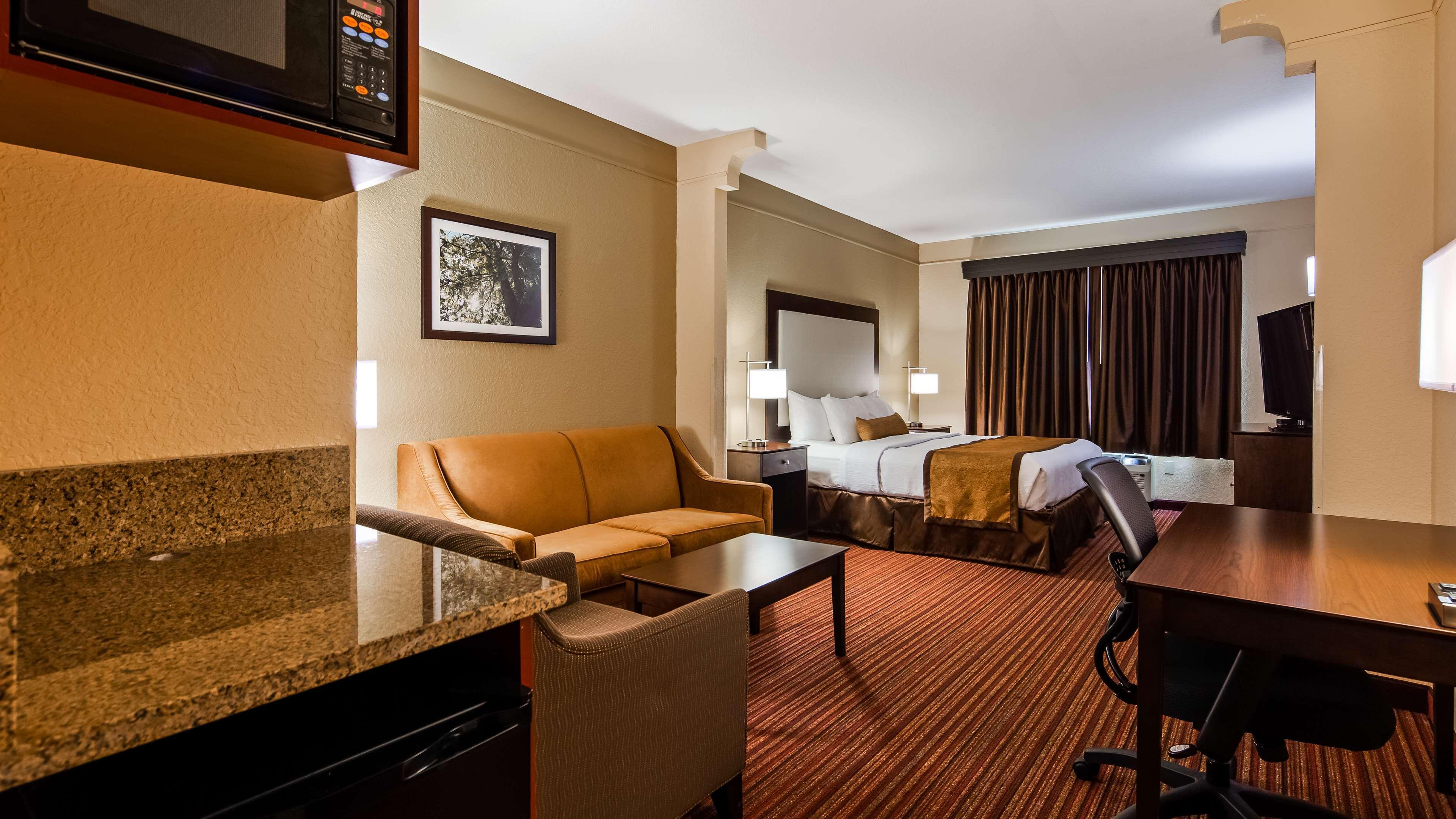 Best Western Plus Strawberry Inn & Suites Knoxville Buitenkant foto