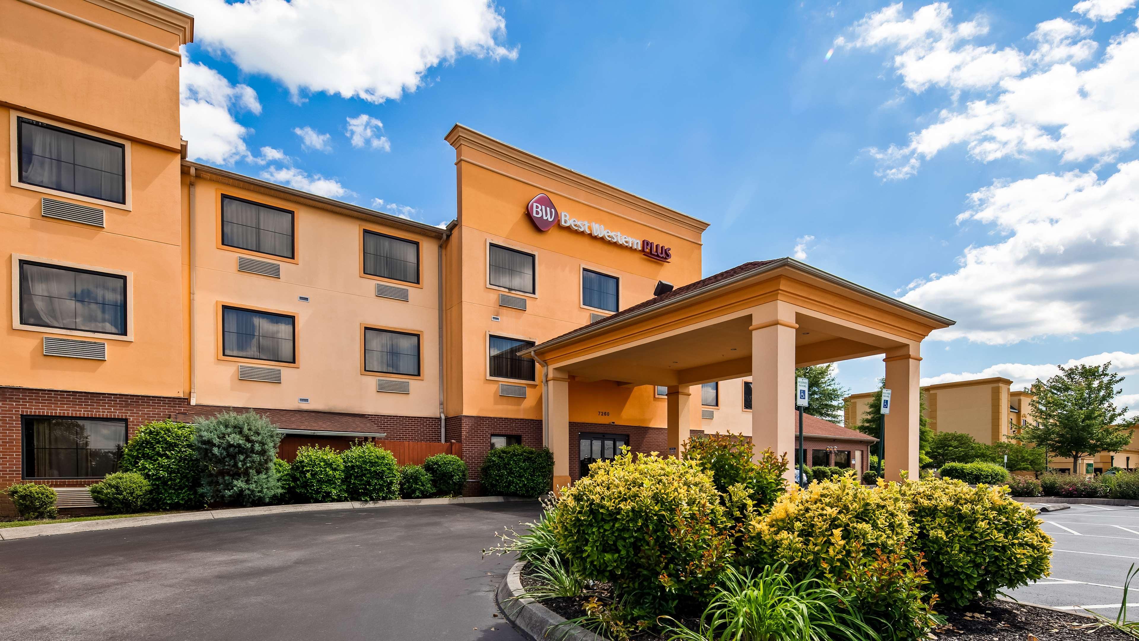 Best Western Plus Strawberry Inn & Suites Knoxville Buitenkant foto