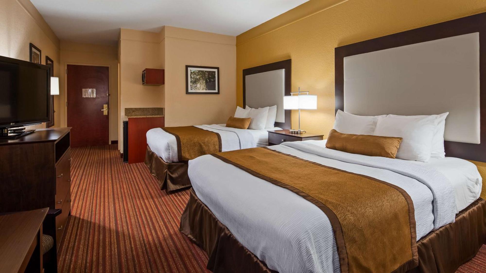 Best Western Plus Strawberry Inn & Suites Knoxville Buitenkant foto