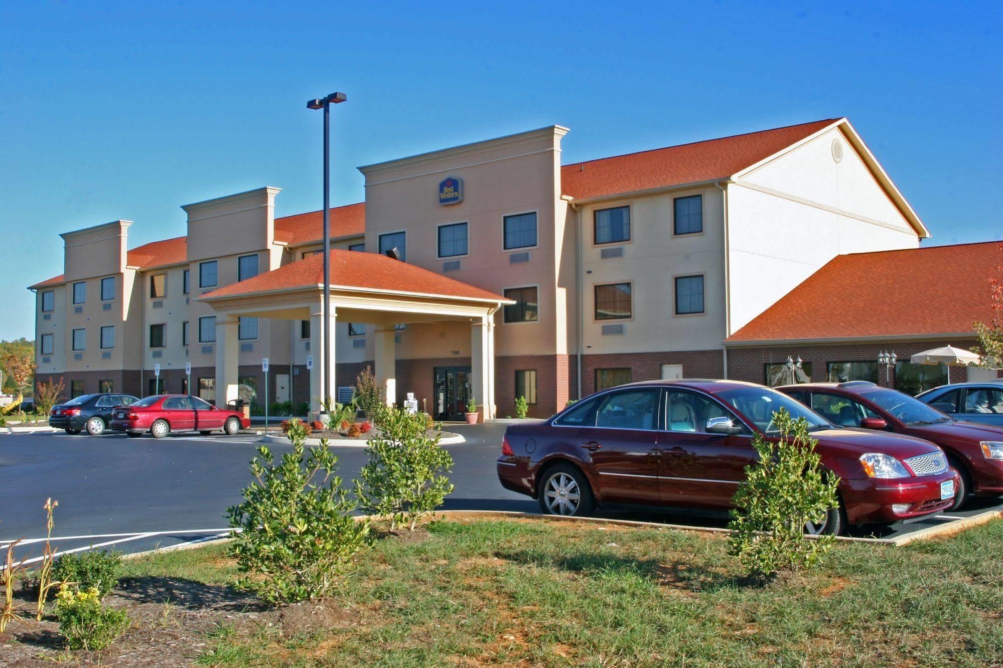 Best Western Plus Strawberry Inn & Suites Knoxville Buitenkant foto