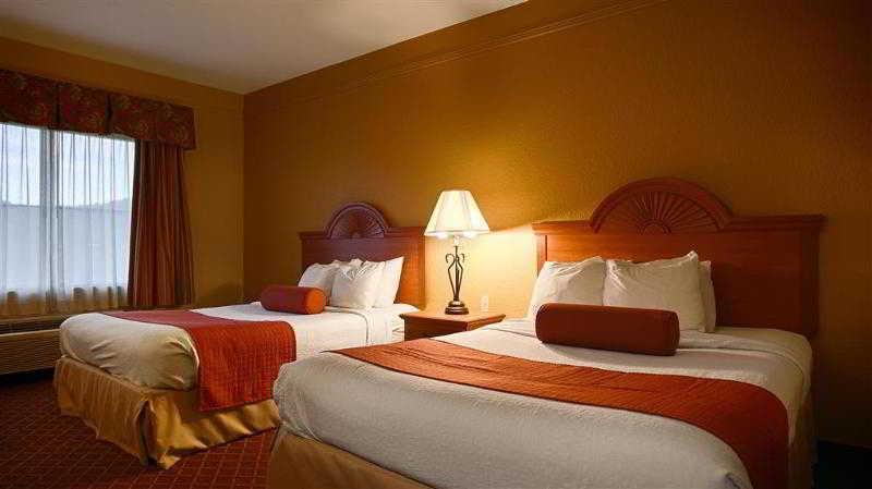 Best Western Plus Strawberry Inn & Suites Knoxville Buitenkant foto